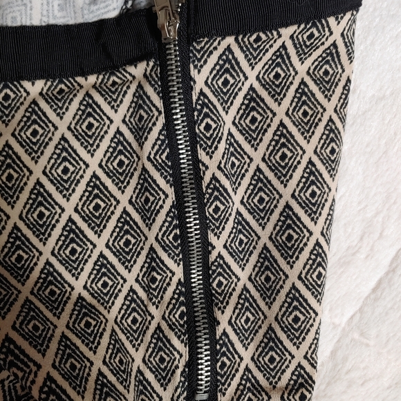 F21 pants. Size M. - Picture 2 of 10